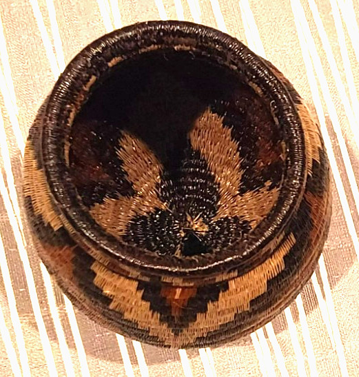 #2 Wounaan Indian Hand Woven Spiral Design Panama Basket 3" x 2 3/4"