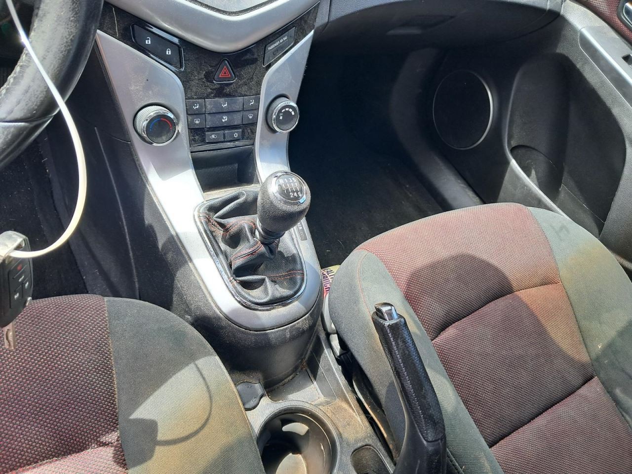 CRUZE 2012 Glove Box 4750790