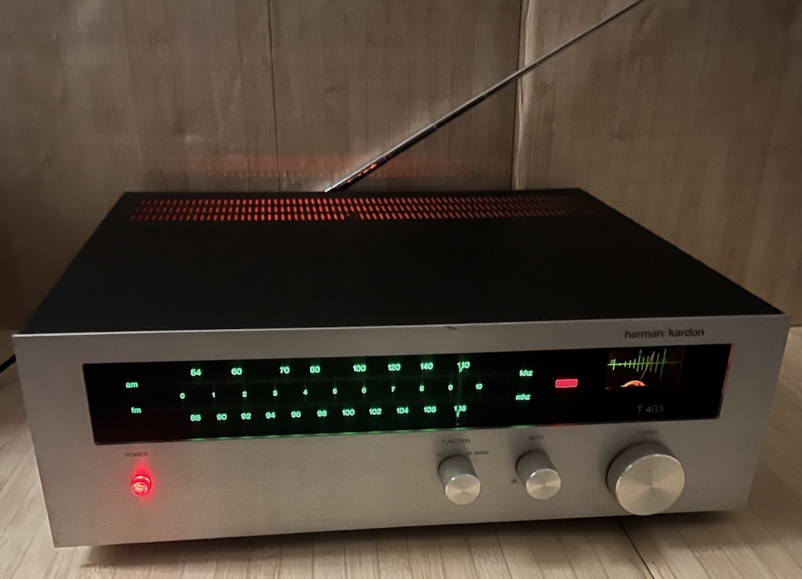 Harman Kardon T403 AM/FM Stereo Tuner