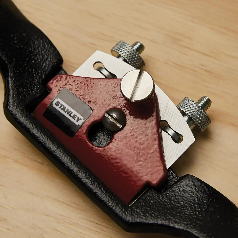 Spokeshave with Flat Base