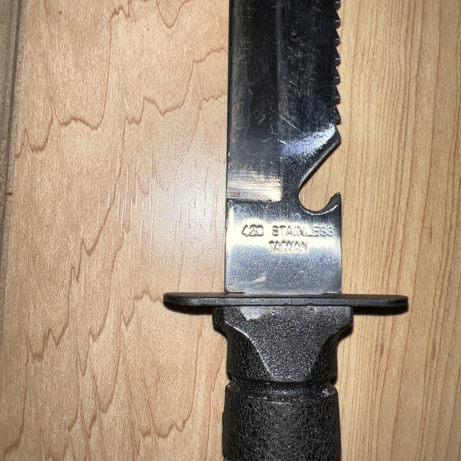 survival knife sheath Storage For Matches Hooks Wire. Missing Compass Cap & Shrp