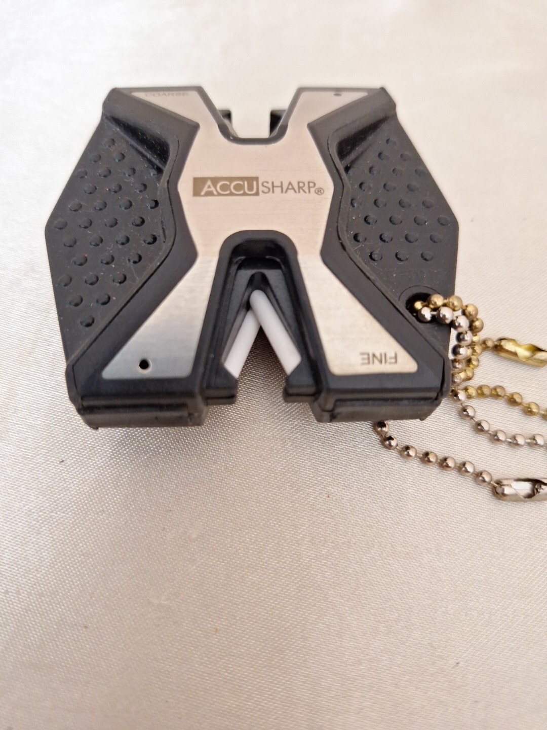 Accu Sharp Diamond PRO 2-Step Knife Sharpener Flip Side Consists TwoCeramic Rods