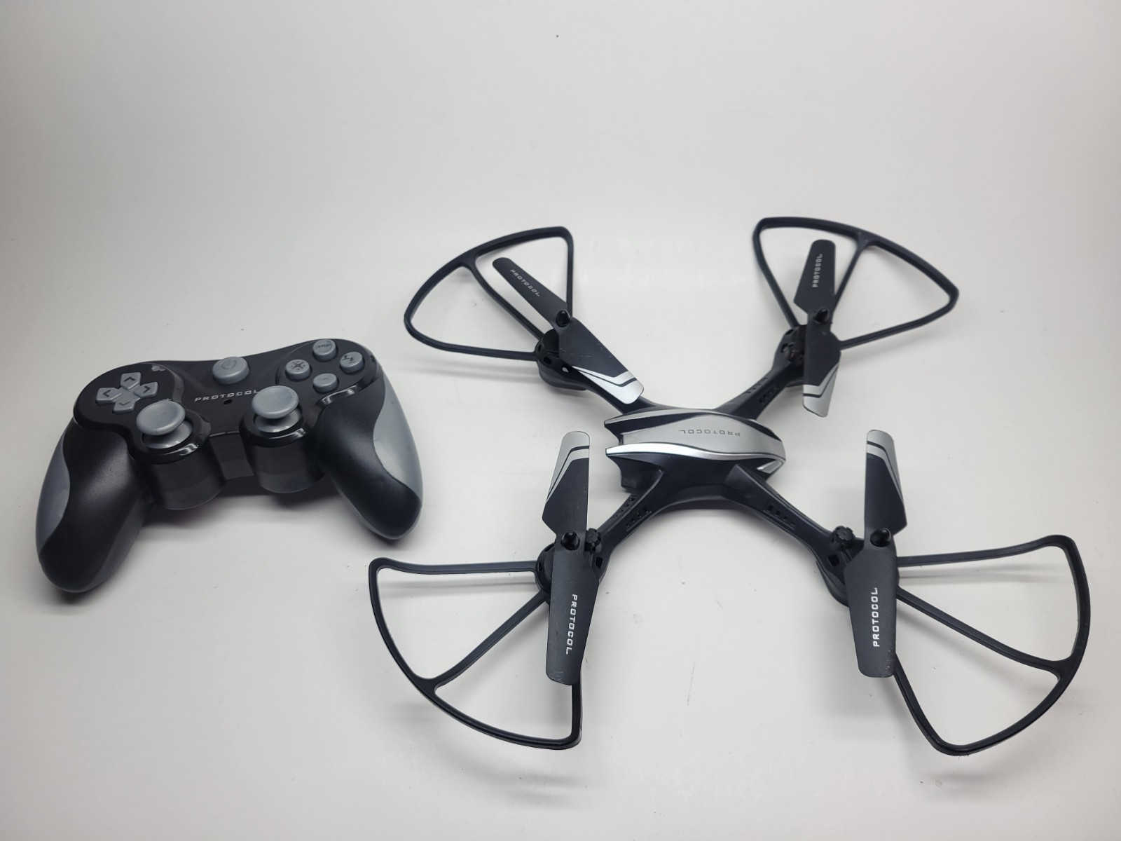 Protocol AeroDrone Drone With Live Streaming Camera 4 Way   **BROKEN FOR PARTS**