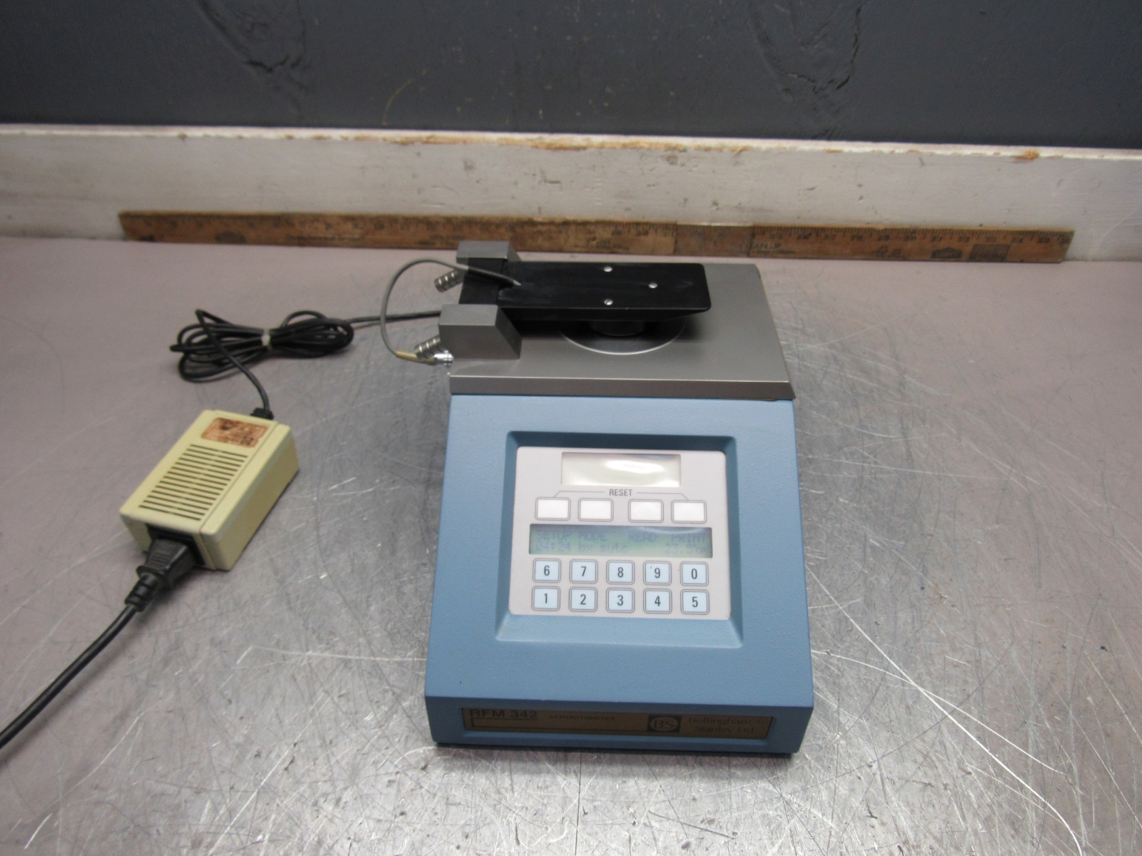 Bellingham + Stanley RFM342 DIGITAL LABORATORY REFRACTOMETER 25-342 NICE TAKEOUT