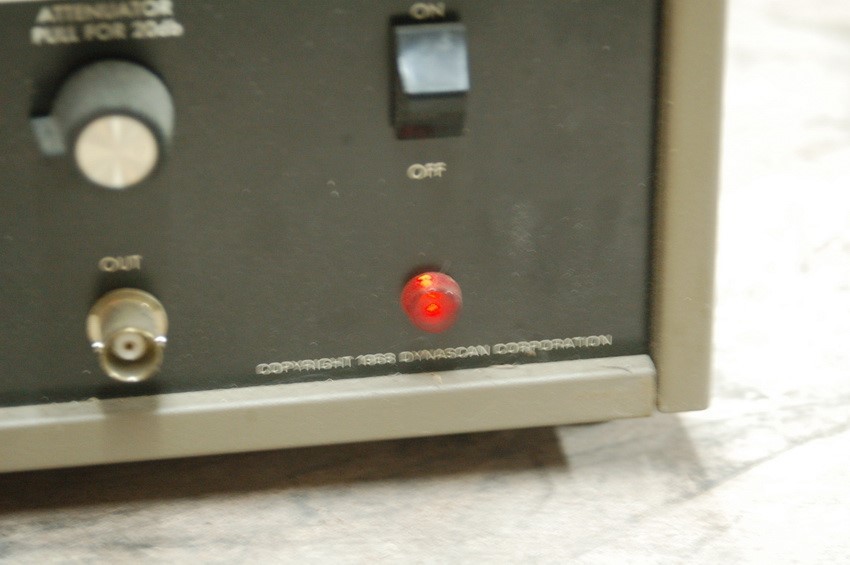 B&K Model 415 Sweep/Marker Generator BY DYNASCAN