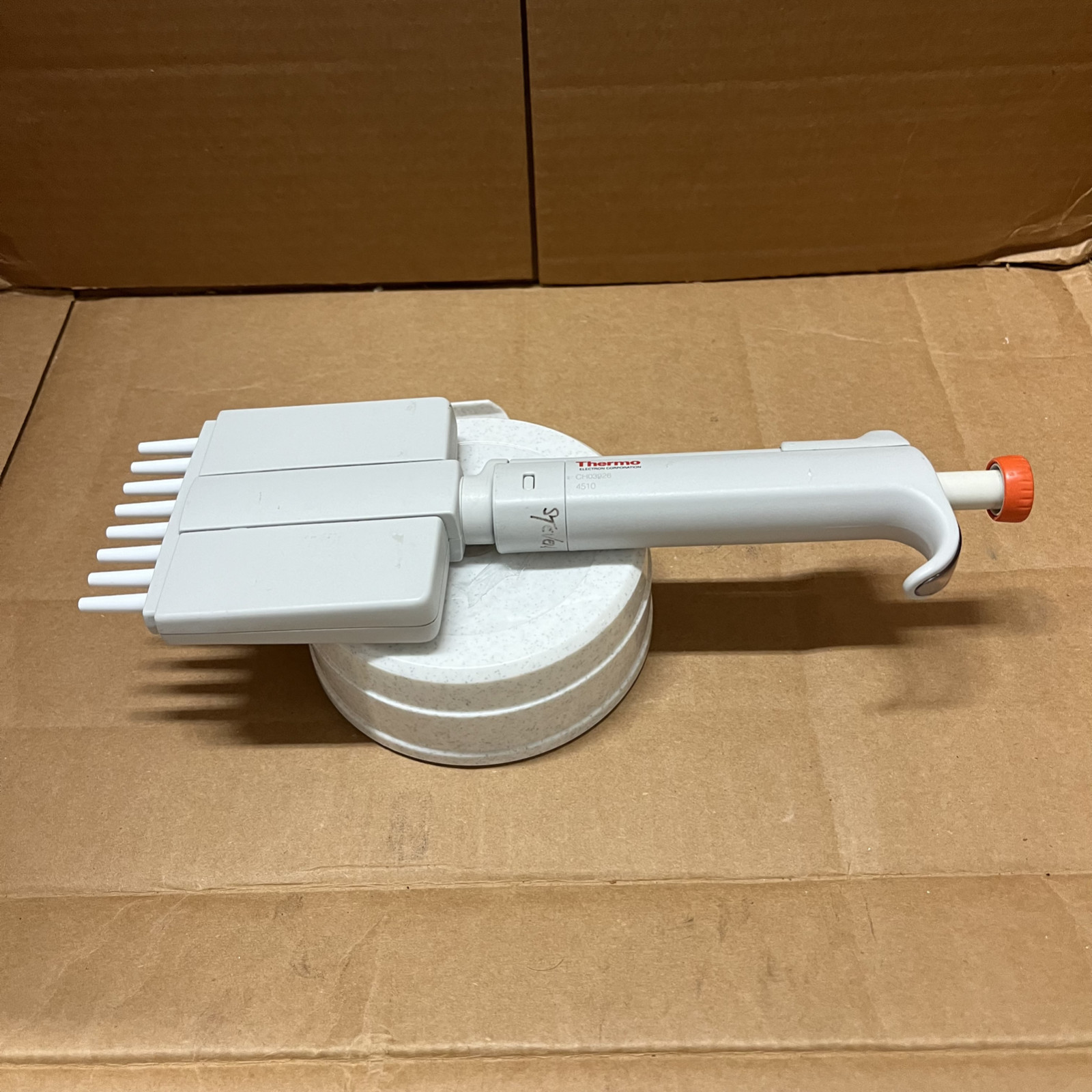 Thermo Scientific 8-Channel Finnpipette 5-50 µL Pipette