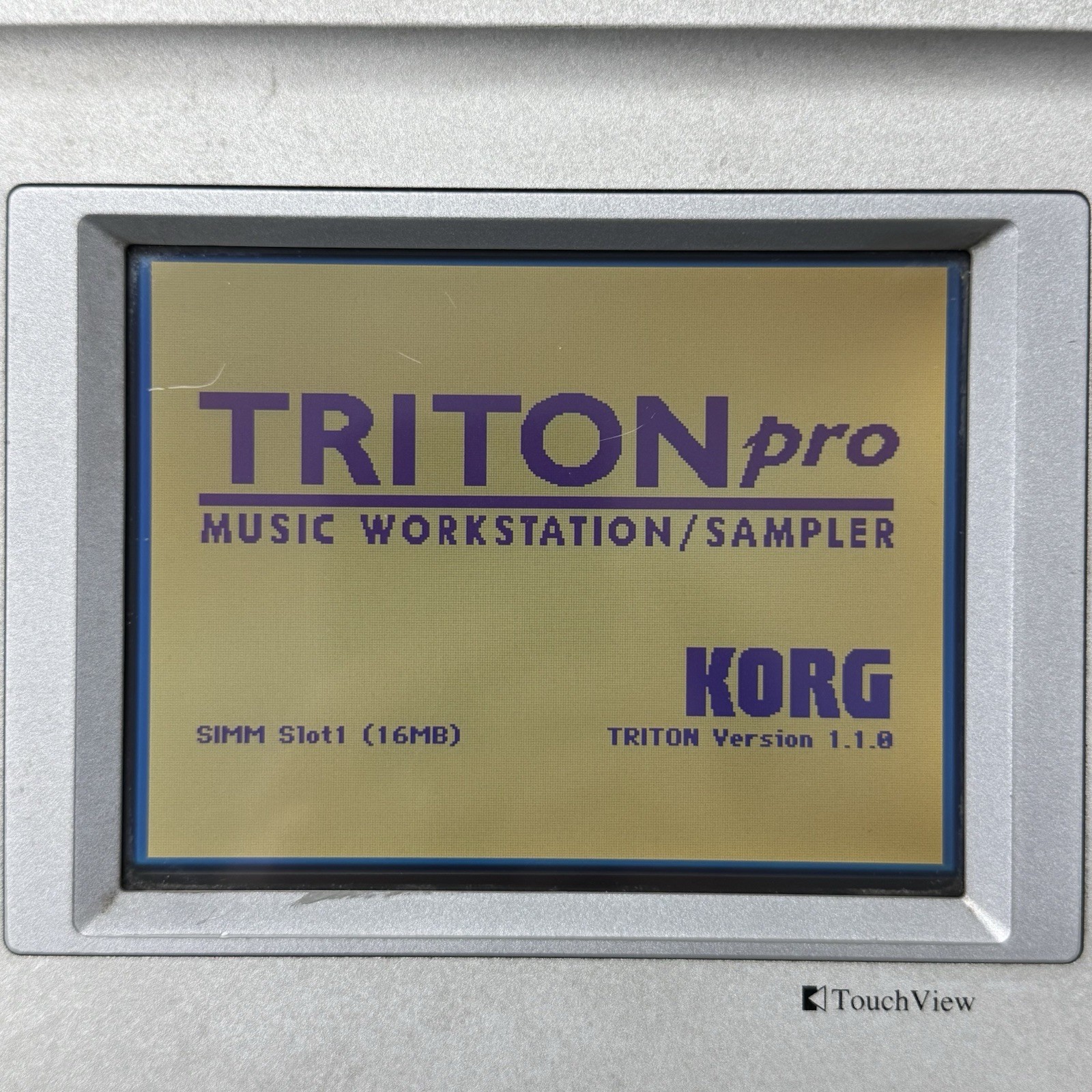 KORG TRITON Pro Synthesizer Keyboard Music Workstation Sampler