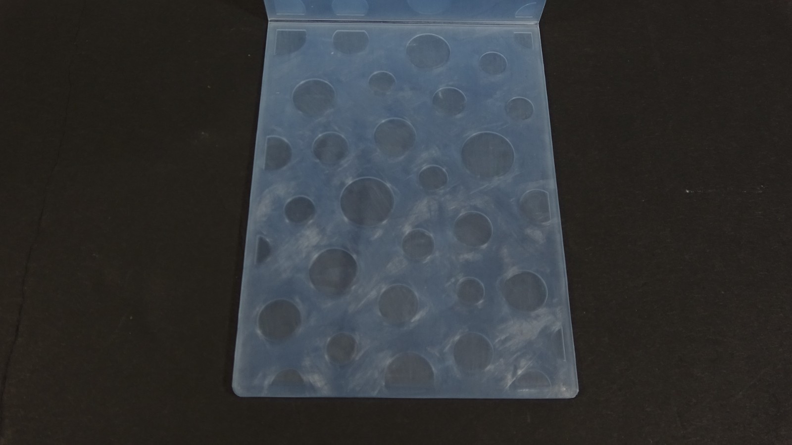 Lifestyle Crafts Quickutz Embossing Folder 2 Sizes Circles