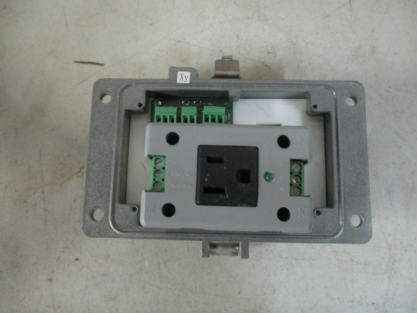 GracePort Interface P-D3-M3RF0 Panel Interface Receptacle 120VAC FREE SHIPPING