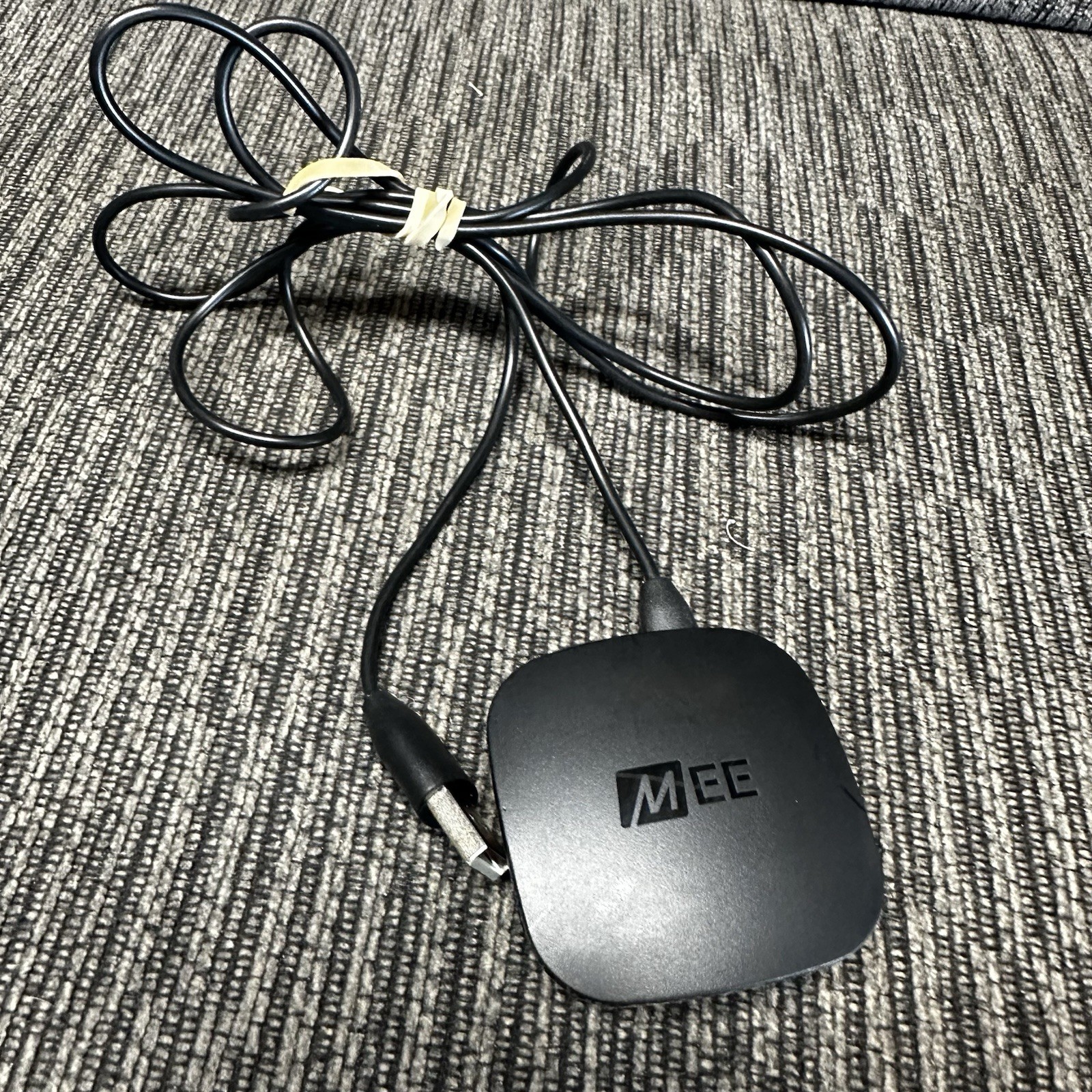 MEE audio Connect Universal Headphone Bluetooth Wireless Audio Transmitter