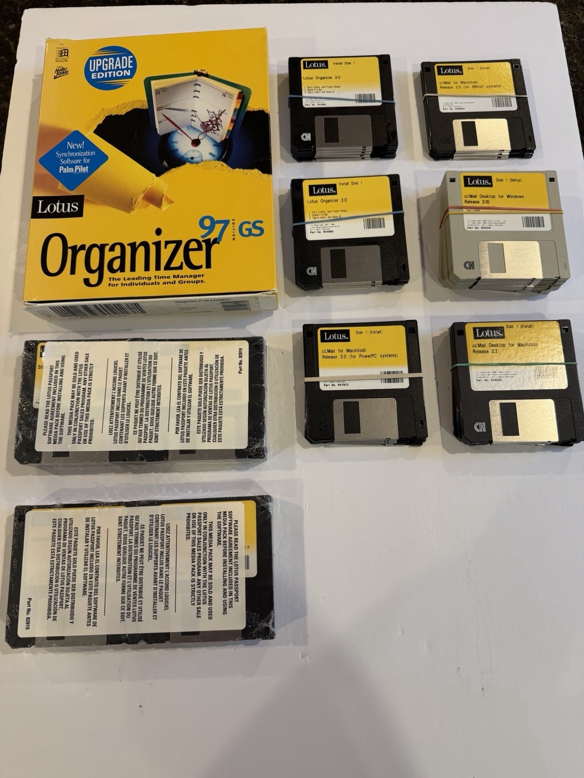 Vintage Lotus SmartSuite Software Bundle Lot