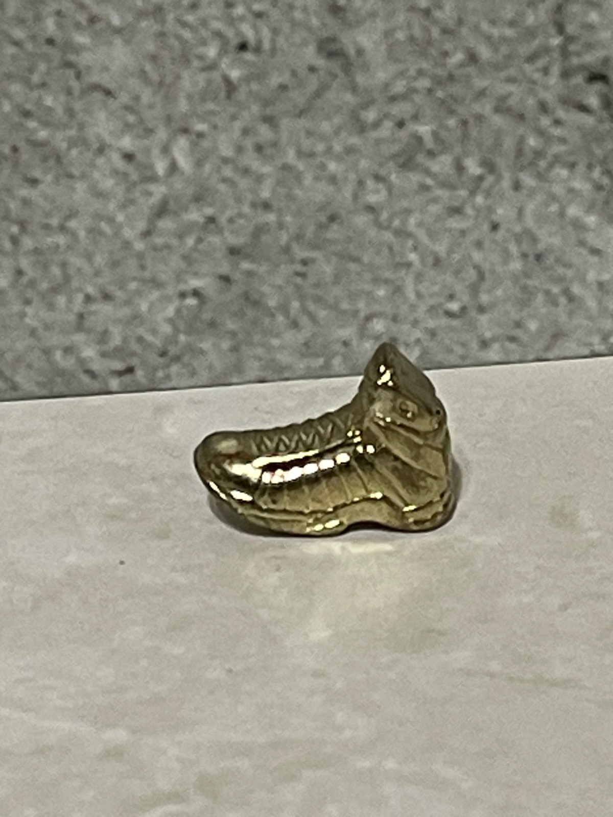 2009 Sports Fan Edition Monopoly - Metal Gold Tokens (new) BASKETBALL SHOE