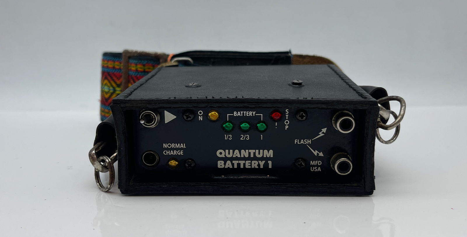 Vintage Quantum Battery 1 With Case & Clip UNTESTED
