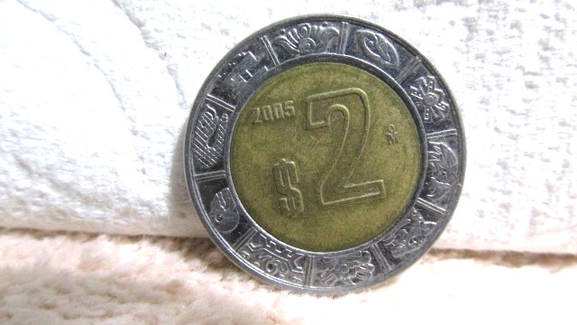 Qty 32 Assorted Mexican Coin Lot