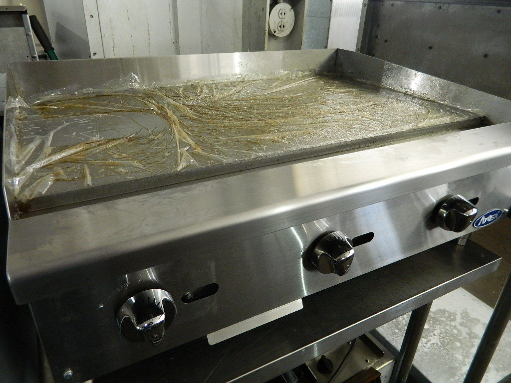 ATOSA ATMG-36 HEAVY DUTY STAINLESS STEEL 36-INCH MANUAL GRIDDLE - NATURAL GAS