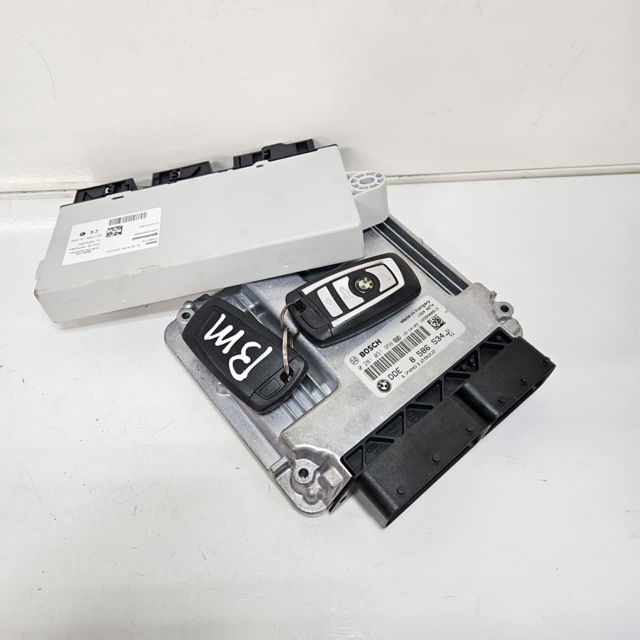 8586534-2014-2017 BMW X3 F25 N47 Engine Control Unit DDE Key Set