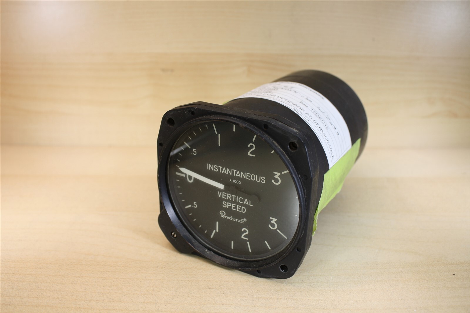 Aerosonic RC30V10-1 Vertical Speed Indicator Beech 100-384054-1