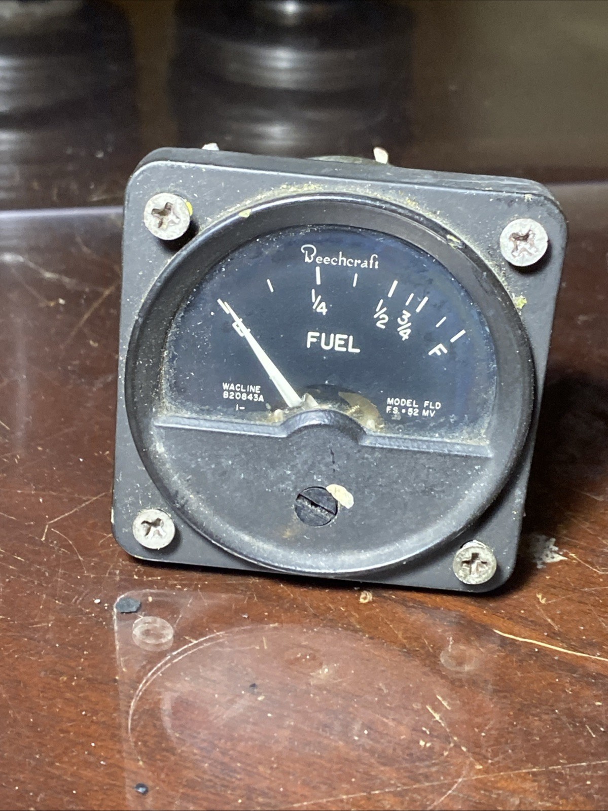 WACLINE BEECHCRAFT  FUEL GAUGE BEECH FLD4-B20843 P/N 50-389031 (AP8)
