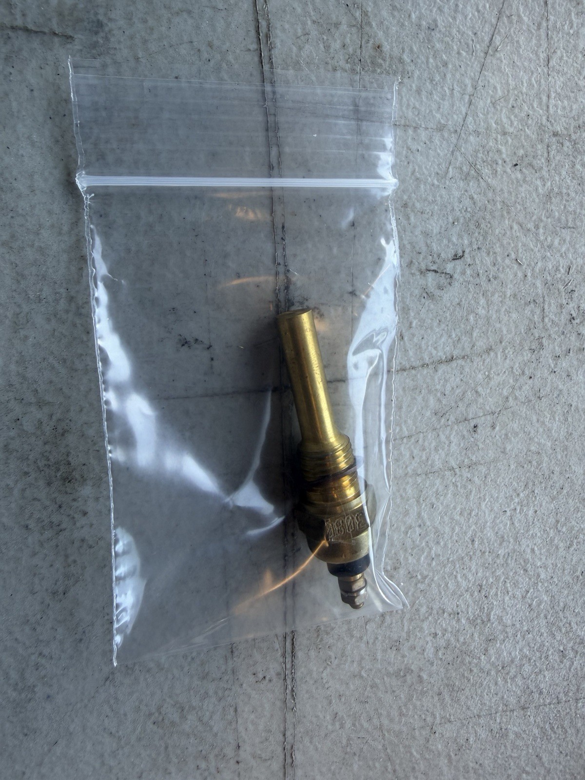Rochester 3080-38 Temperature Probe - Cessna - PN: S2334-3 - Used
