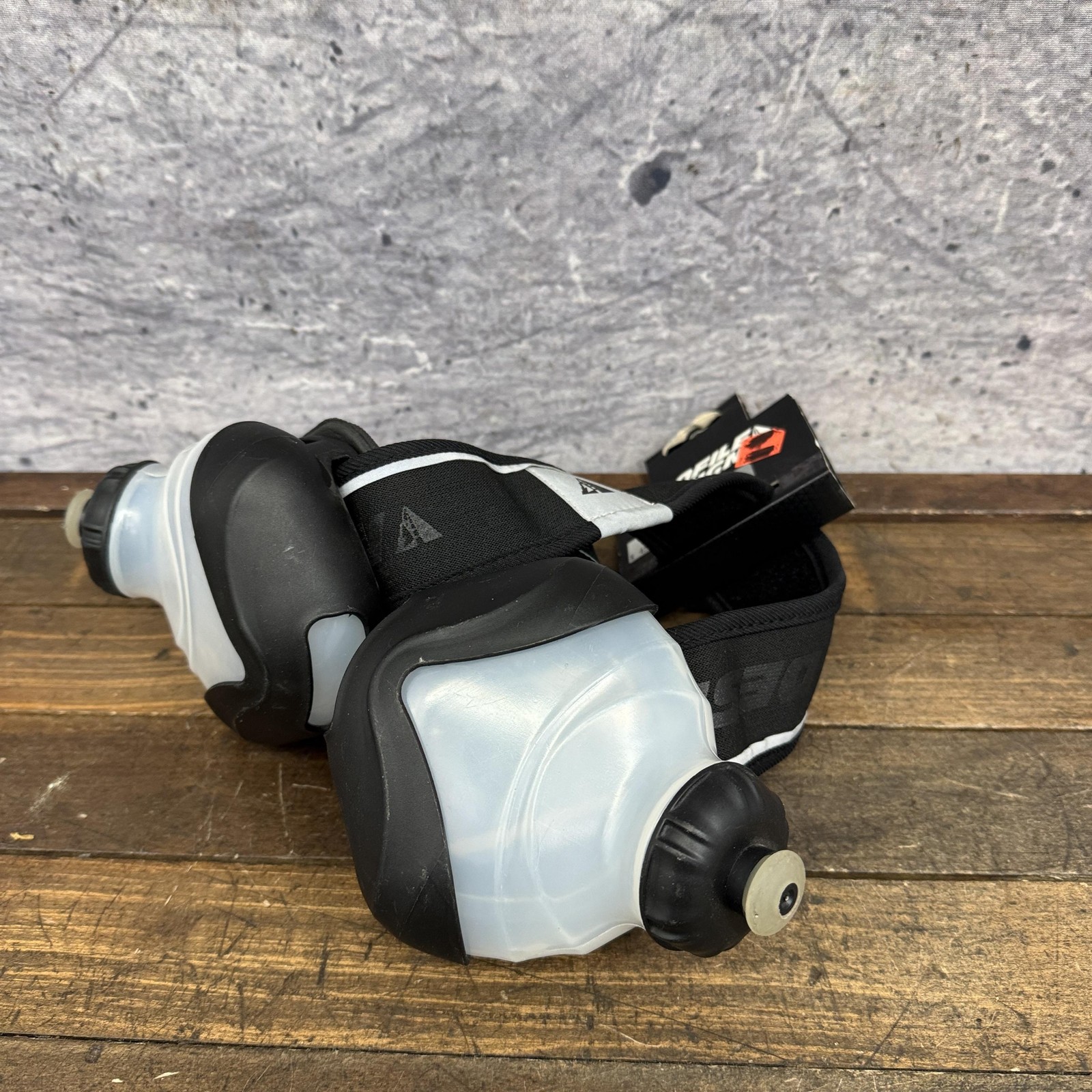 SMALL Profile Design Sync Hydration Belt SMALL 28-31in Black Running Bottles