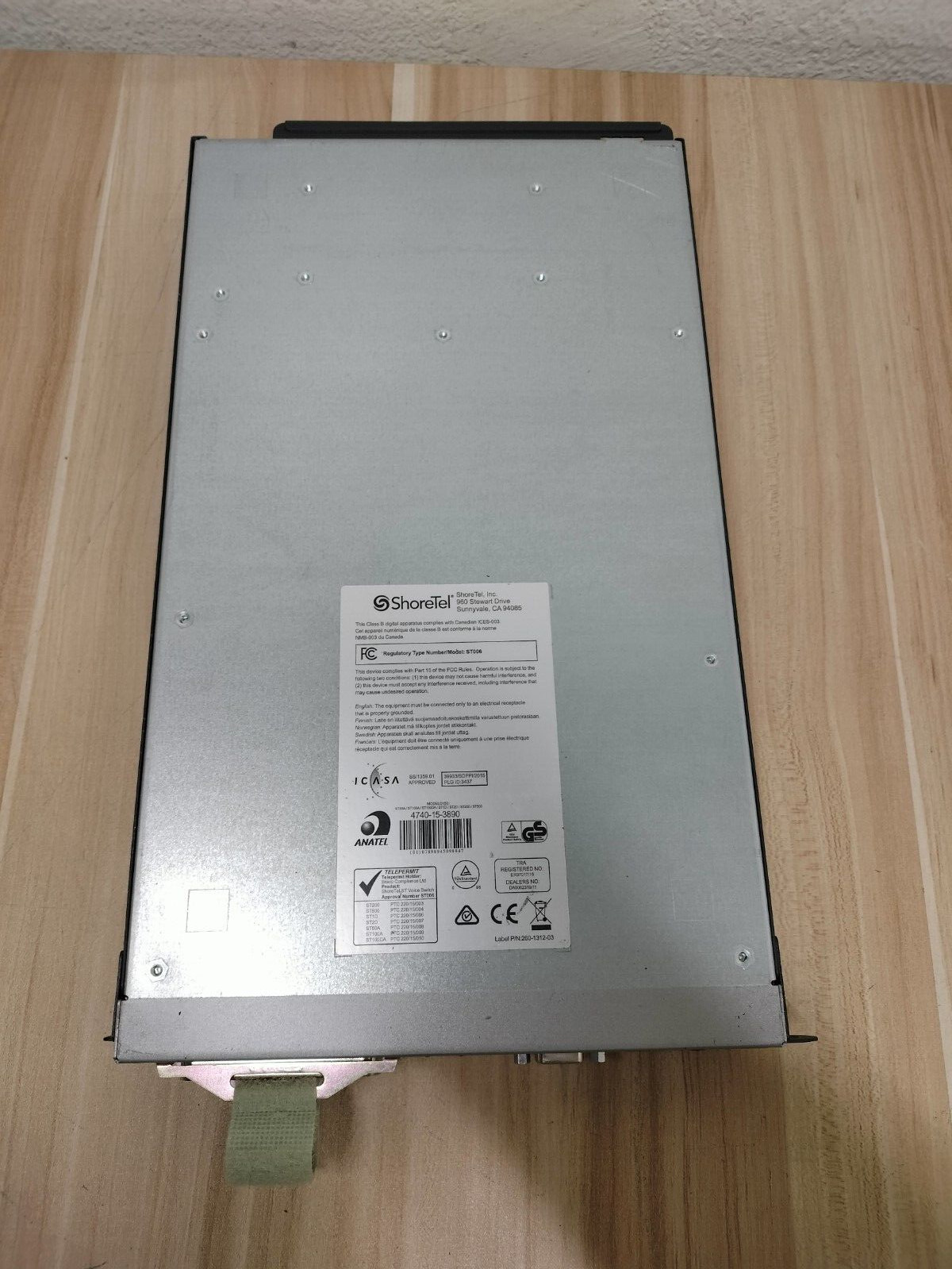 ShoreTel ST100DA Voice Switch (600-1138-07) *READ DESC*