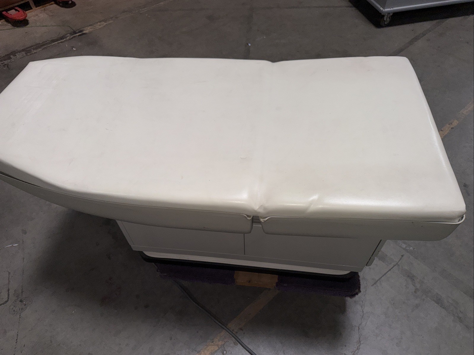 Midmark 405 Power Exam Table Working No Hand Control