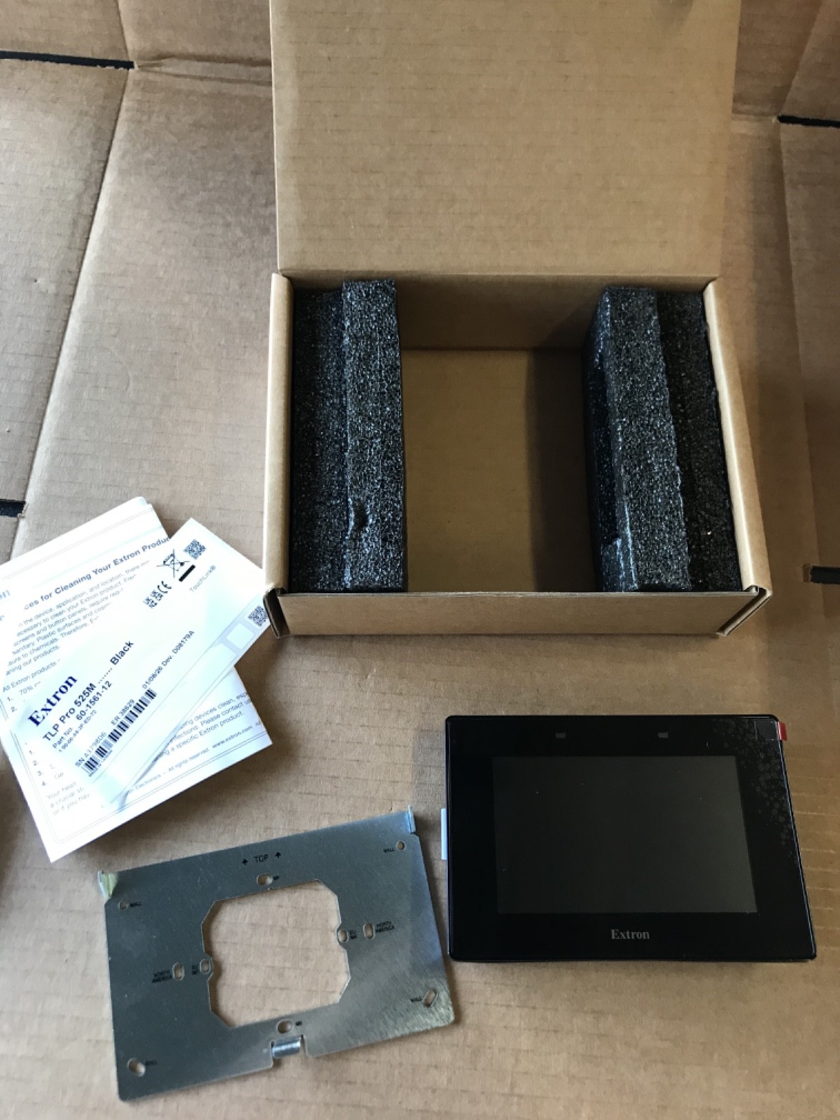 Extron TLP Pro 525M (60-1561-12)