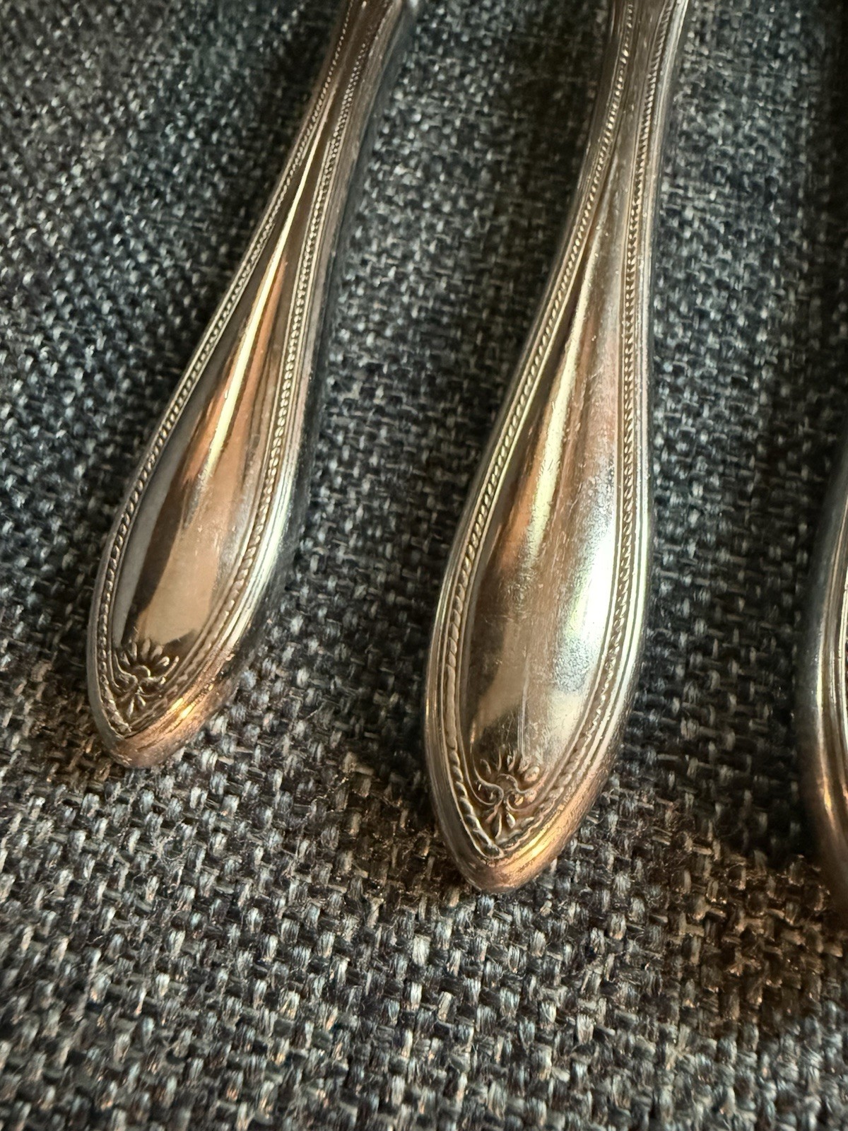 Oneida Sheraton Cube/Heirloom Stainless Flatware 18/10 5-Piece Place Setting