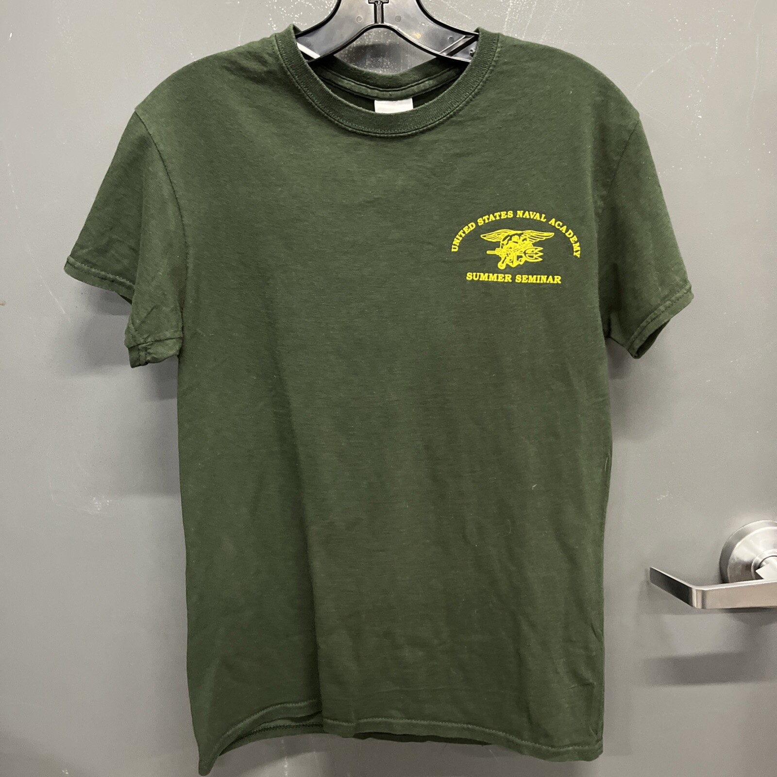 United States Naval Academy Summer Seminar Seal Green T-shirt Size S 100% Cotton