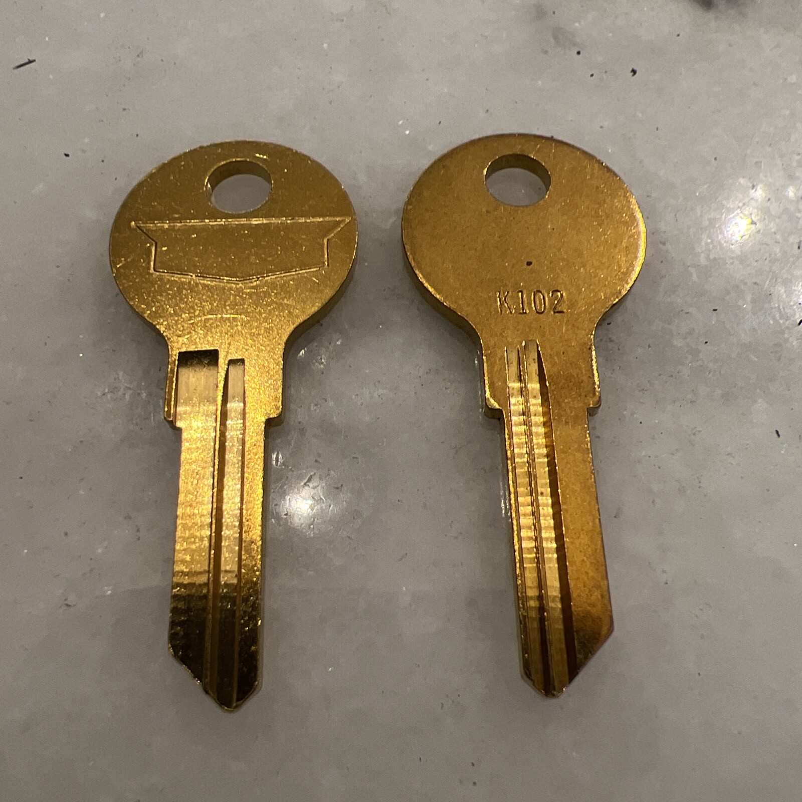 2 New AP2 / K102 / 102AM Chicago 6-Wafer Cabinet Key Blank Uncut Locksmith