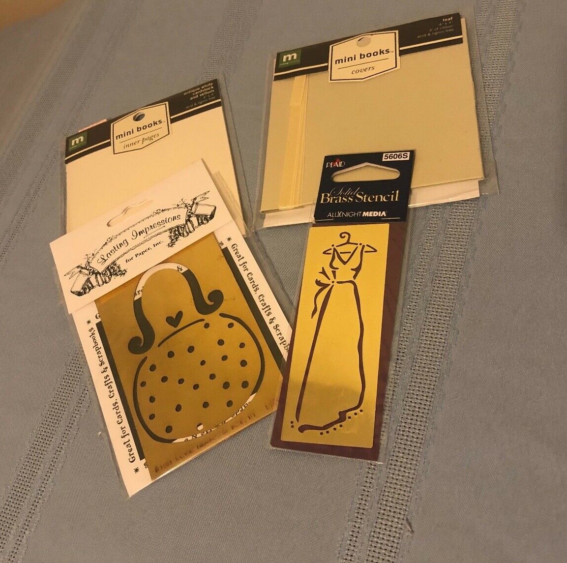 *NIP* 2 Brass Decorative Embossing Stencils & Mini Book & Pages for Crafting