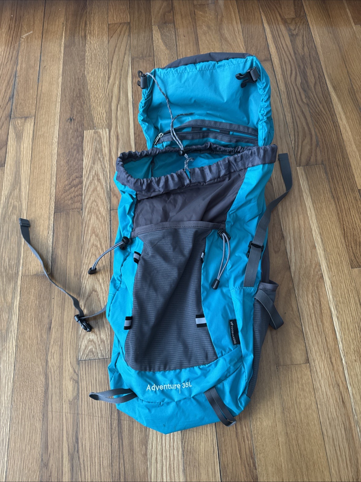 Yoobouking Adventure 35L Hiking Backpack Lightweight