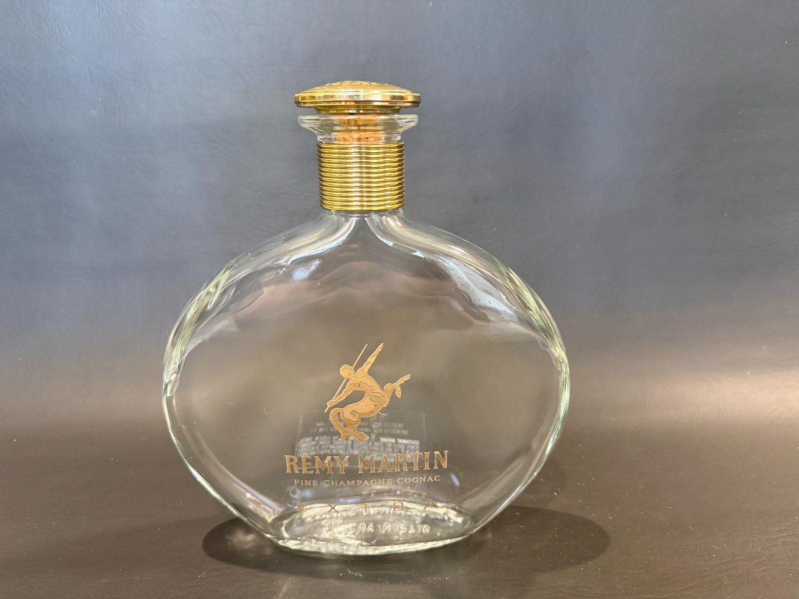 Remy Martin EXTRA Cognac Bottle Empty w/ Cap Gold Logo Glass Decanter Display