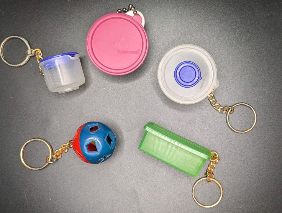 5 Tupperware keychains with detachable keyring, multi-color
