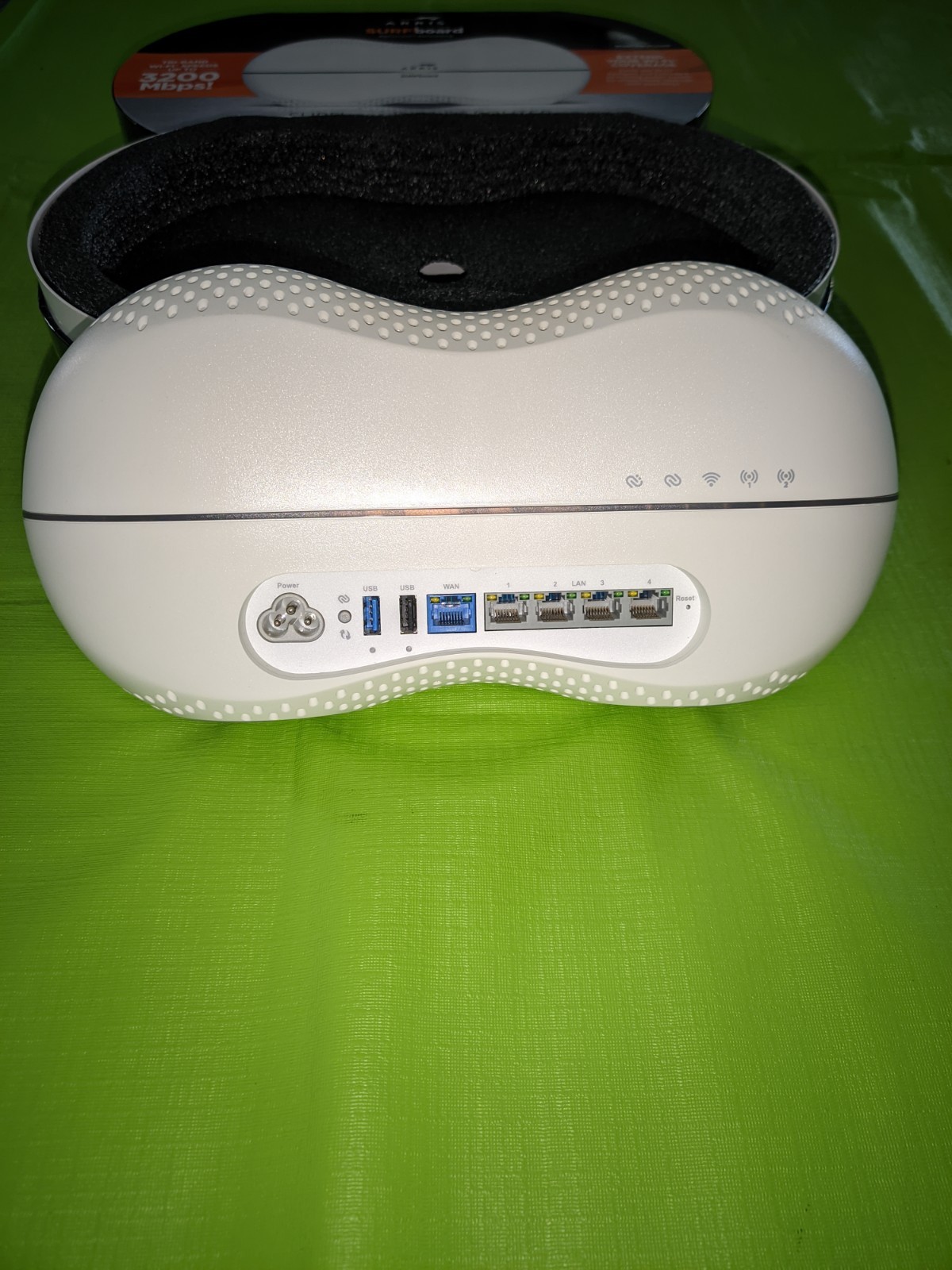 Arris SBR-AC3200P Tri-Band Surfboard Wireless Network Extender With RipCurrent