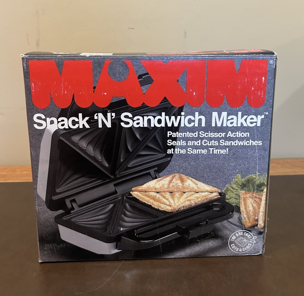 1990/Vintage Dalton/Maxim Snack N Sandwich Maker New/NOS Model/SM-20 White NOS