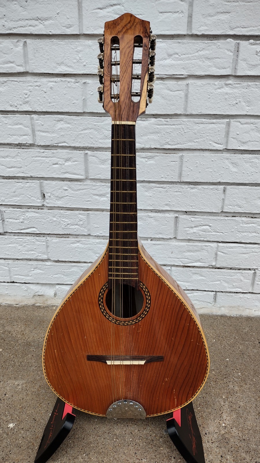 Bowlback Mandolin w/Carrying Bag! -LL