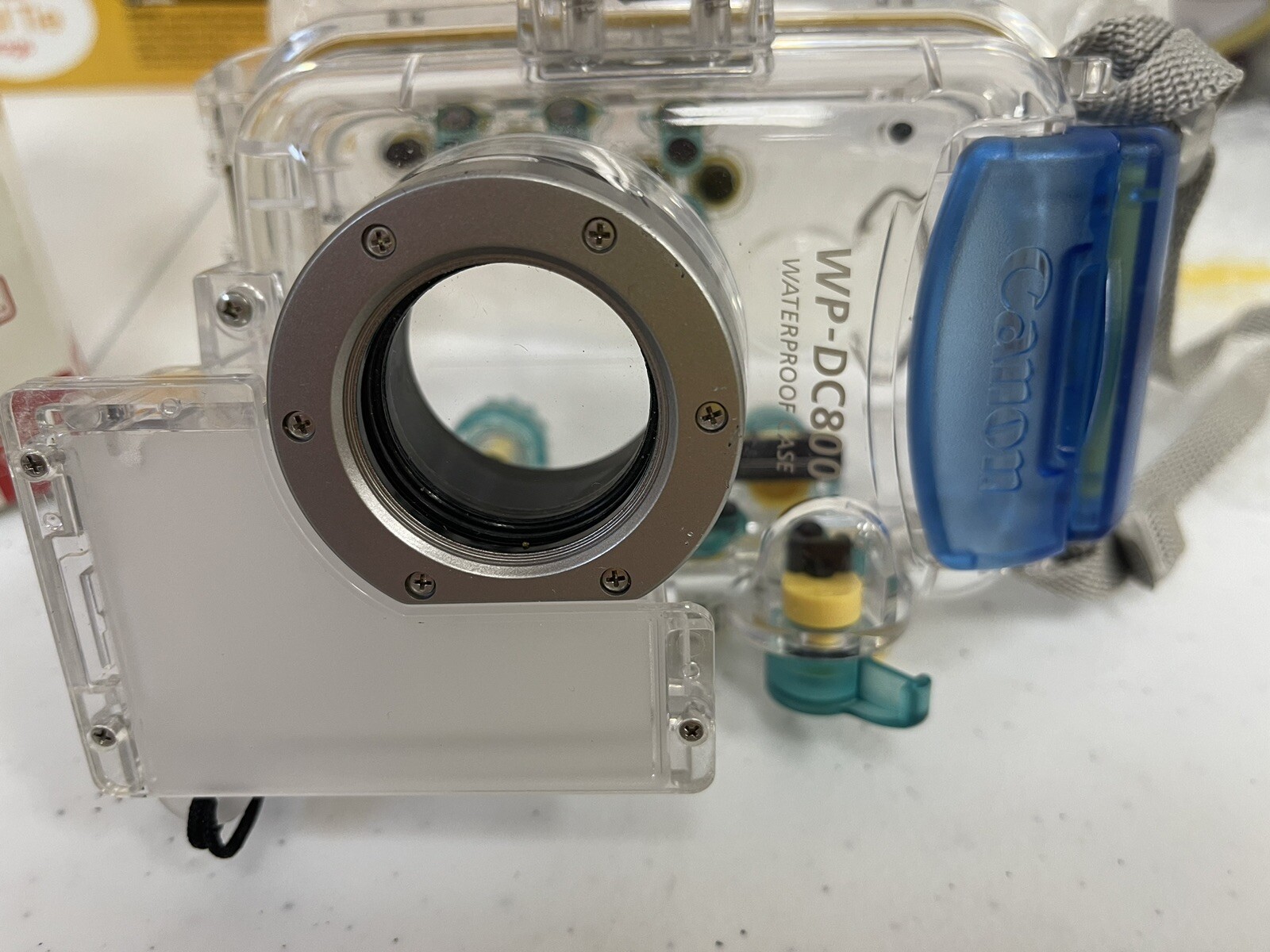 Canon Waterproof Camera Case WP-DC800 With Box