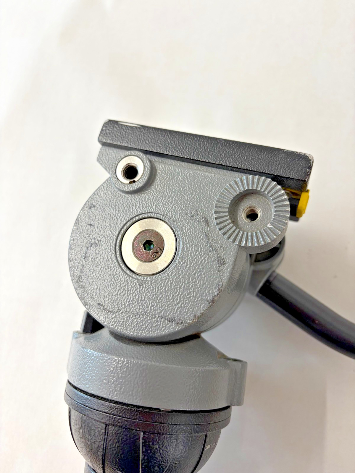 Miller DS-10 Fluid Head - 75mm Ball Base
