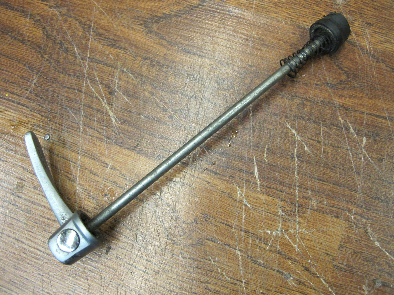 SHIMANO ULTEGRA QUICK RELEASE REAR WHEEL SKEWER - SILVER