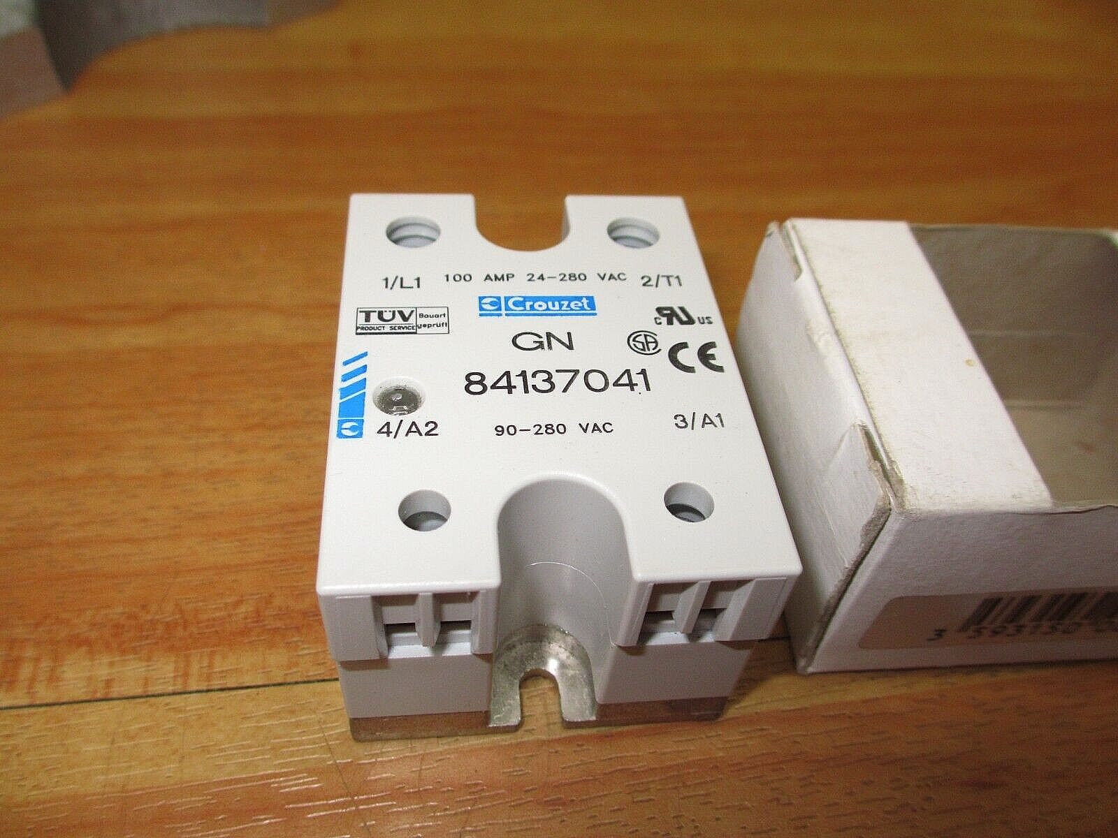Crouzet GN 84137041 *NEW* Solid State Relay Crydom