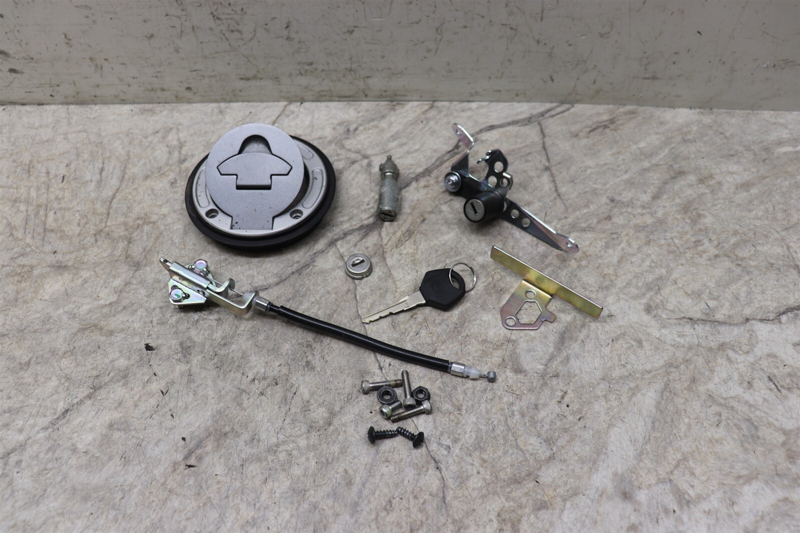 2019-2023 Yamaha R3 Lock Set W/ Ignition Key Seat Lock Gas Cap