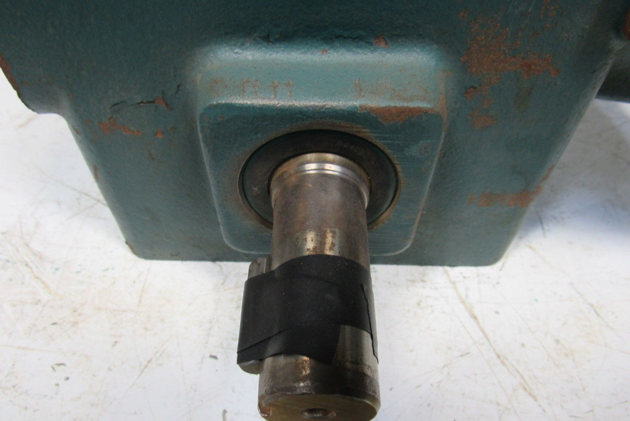 Dodge S262-15 15:1 Ratio 1750RPM 2.24Hp Input 117RPM LH Output Gear Reducer