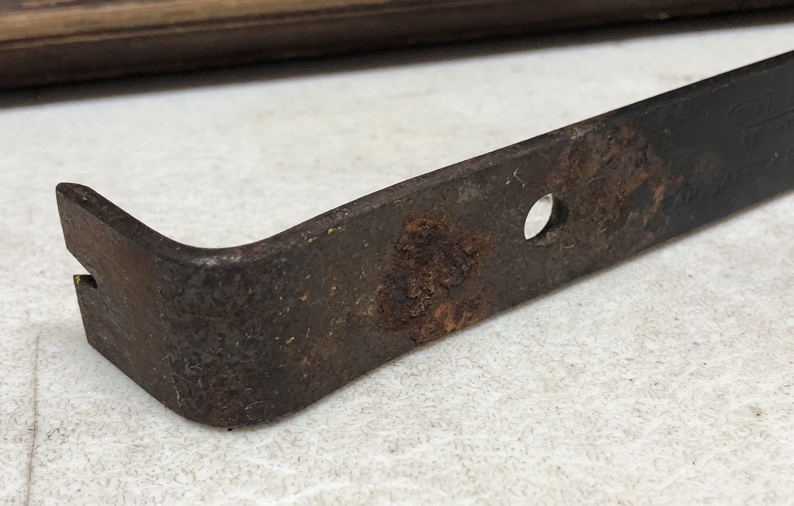 Stanley 55-045 Small Pry Bar - 7.5 inches Long