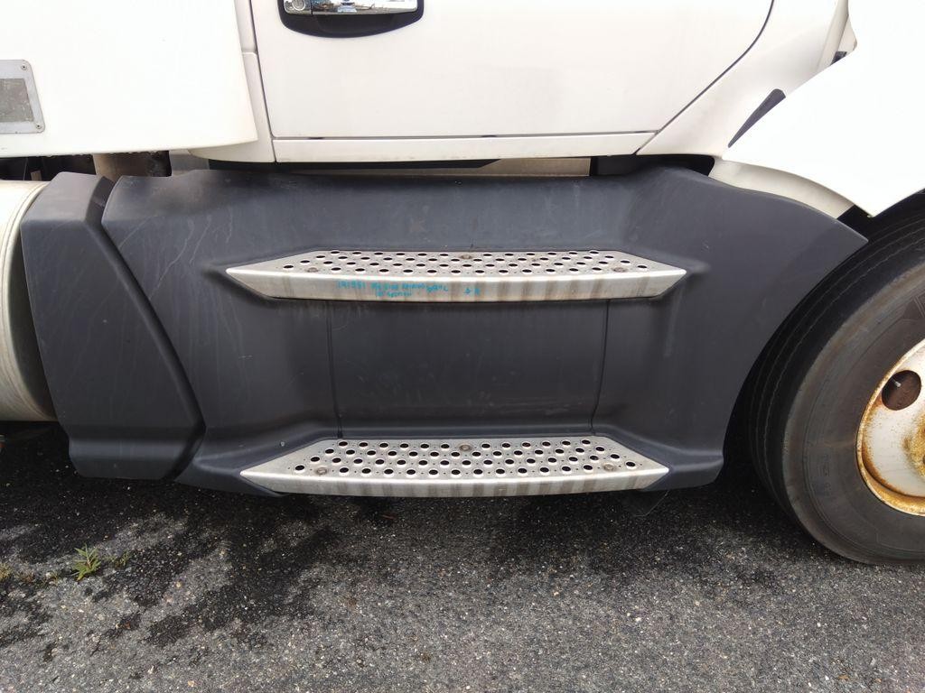 For 2016 KENWORTH T680 SIDE FAIRING Right ,  MD