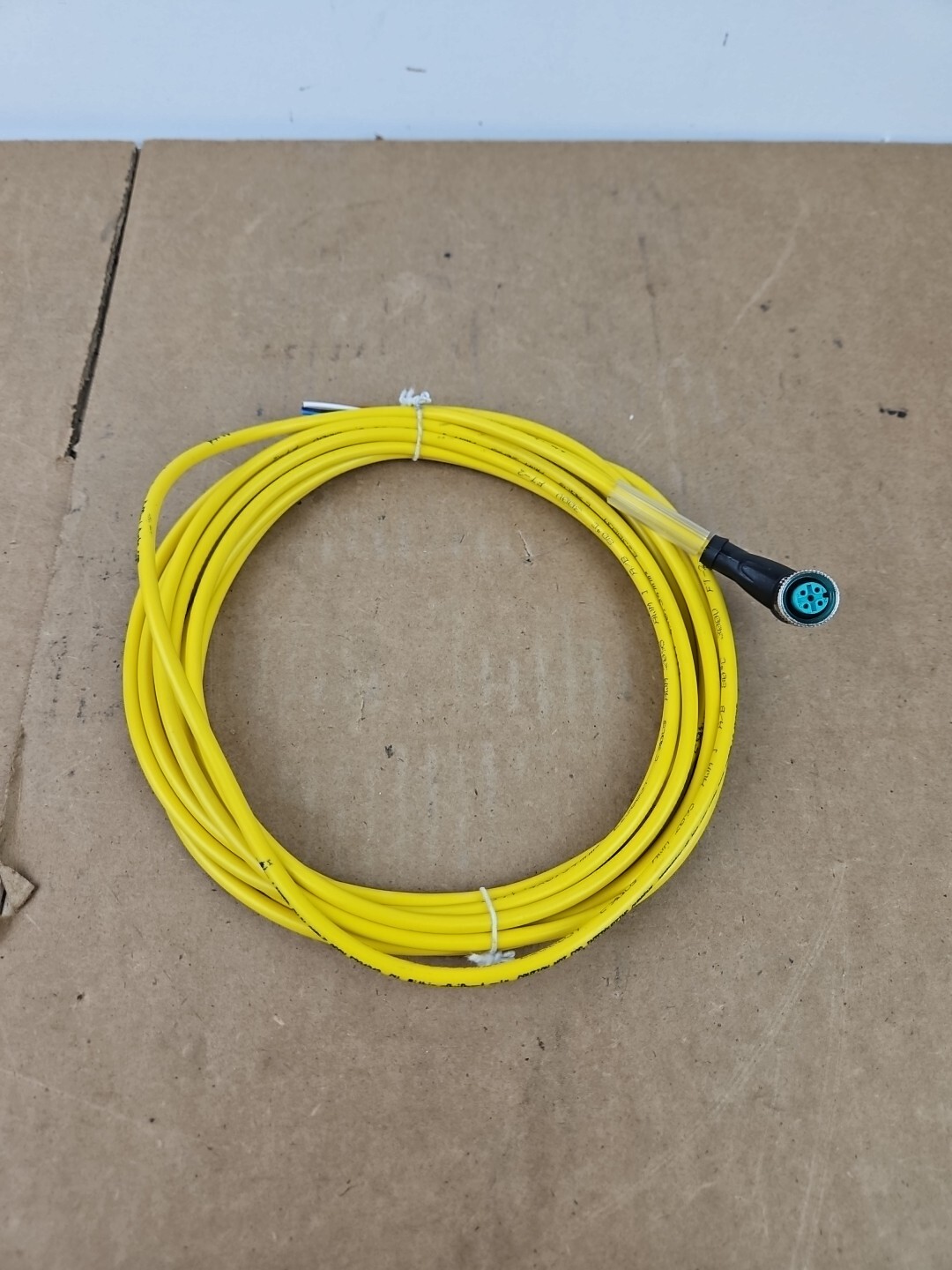 LiYY CONTACT SENSOR-RECEPTACLE YELLOW CABLE 4 X 0.34 MM E238831