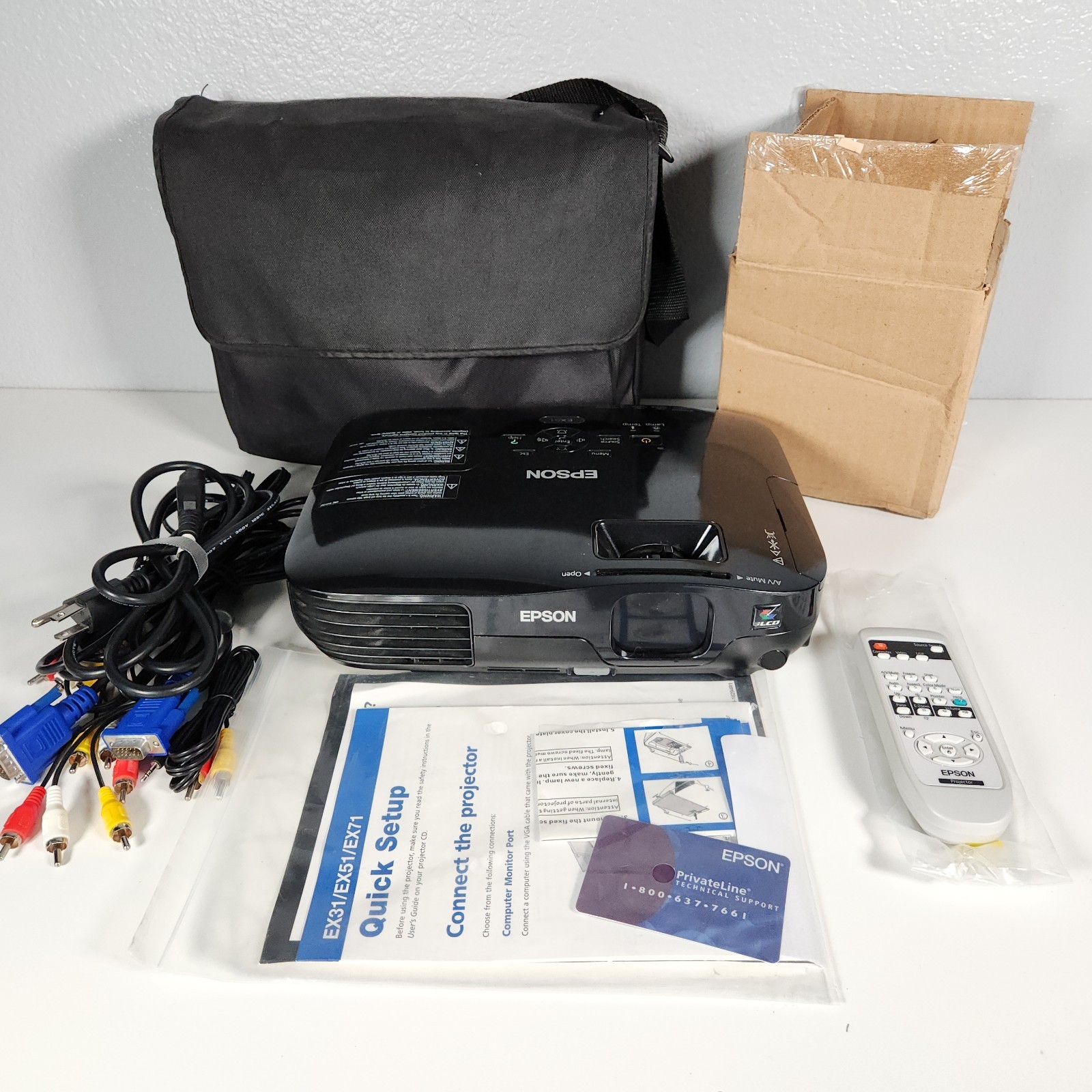 EPSON LCD projector EX51 H311A HDMI Carry Case TESTED extra Lamp, cords, manuals