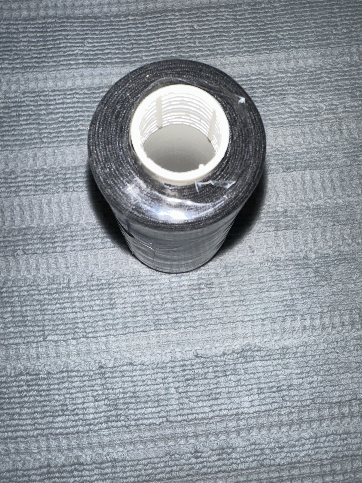 Coats Surelock 0568 Black Polyester Thread, 3000 Yds