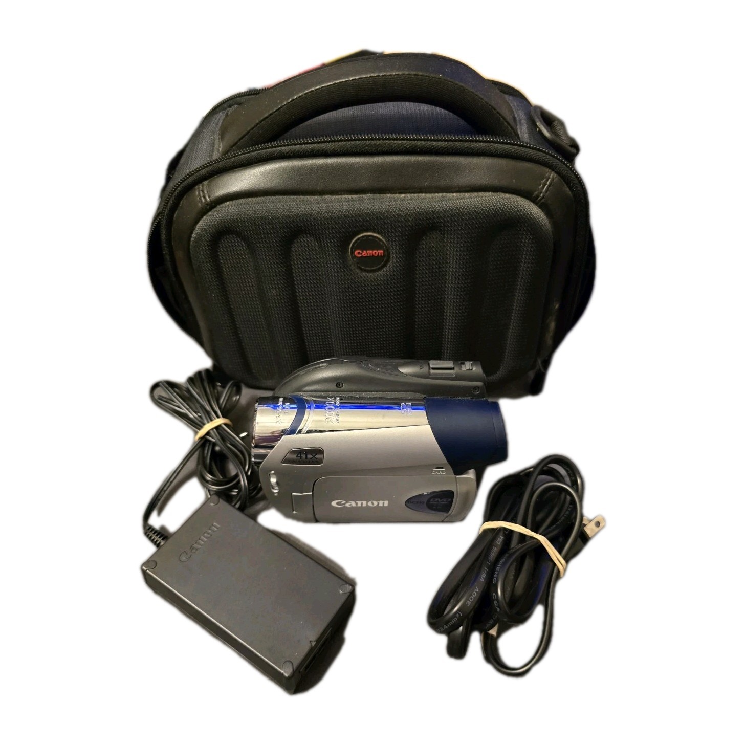 Canon DC310 - Digital Video Camera + Bag And Charging Cable