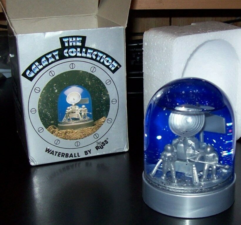 NEW VINTAGE 1980'S THE GALAXY COLLECTION WATERBALL BY RUSS SPACE SNOW GLOBE NOS